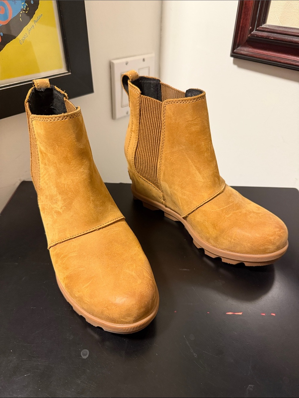 Sorel women’s Wheat Suede Chukka Boots